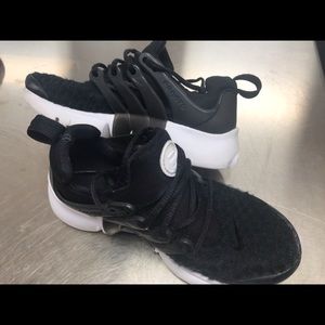 Nike Presto Kids Size 12c - Black/White